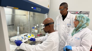 Canceling work on mRNA vaccines could disrupt Americans' access in next pandemic, ex-officials say